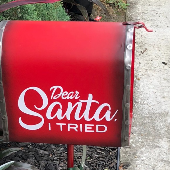 Meet your Posher, Lisa - Picture 1 of 1